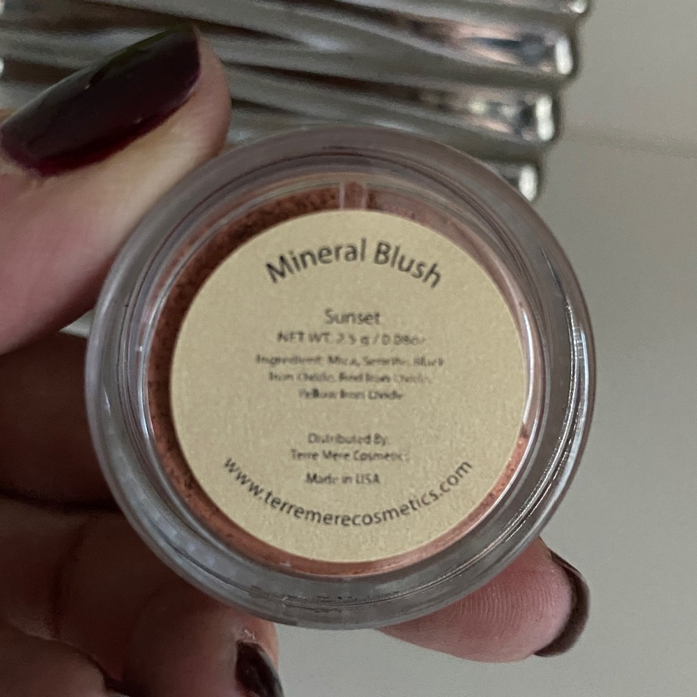 Terre Mere Organic Mineral Blush In Sunset Sealed Not Returnable